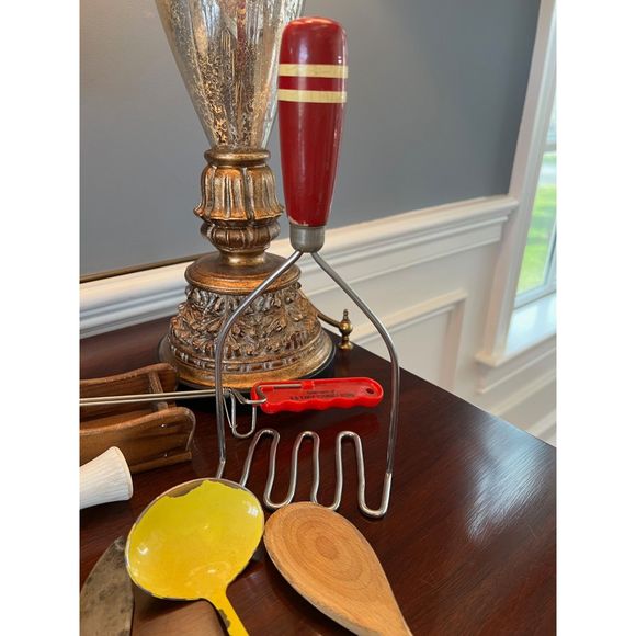 Primitive Kitchen Utensils Carving Set Potato Masher Cracker Tray 12 Pieces - Picture 4 of 11